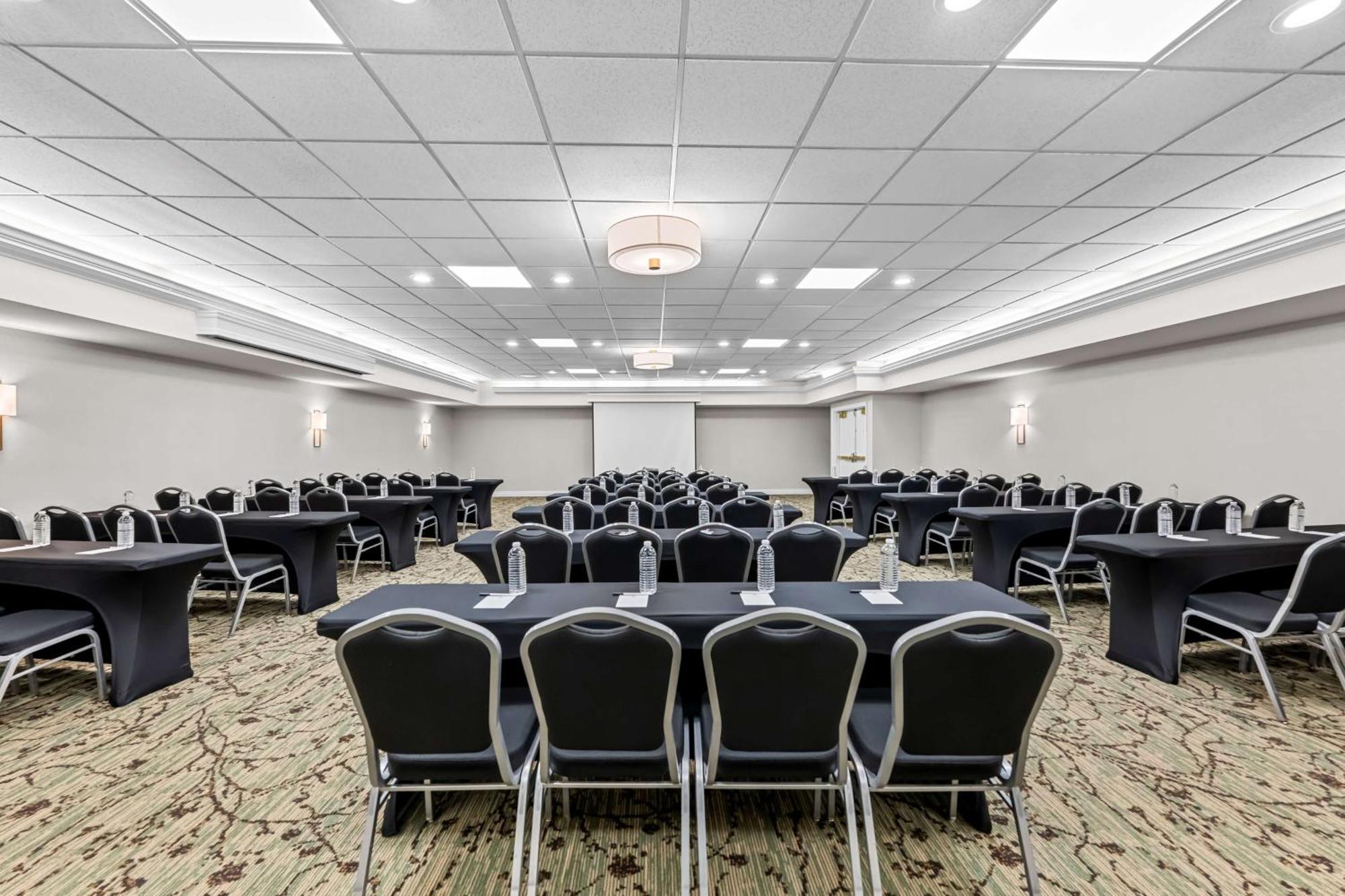 Best Western Plus Puyallup Hotel Buitenkant foto